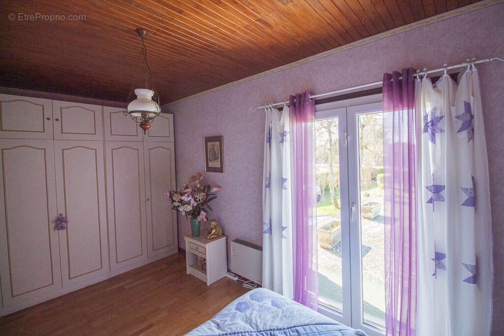 Maison à SAINT-JEAN-DE-SOUDAIN