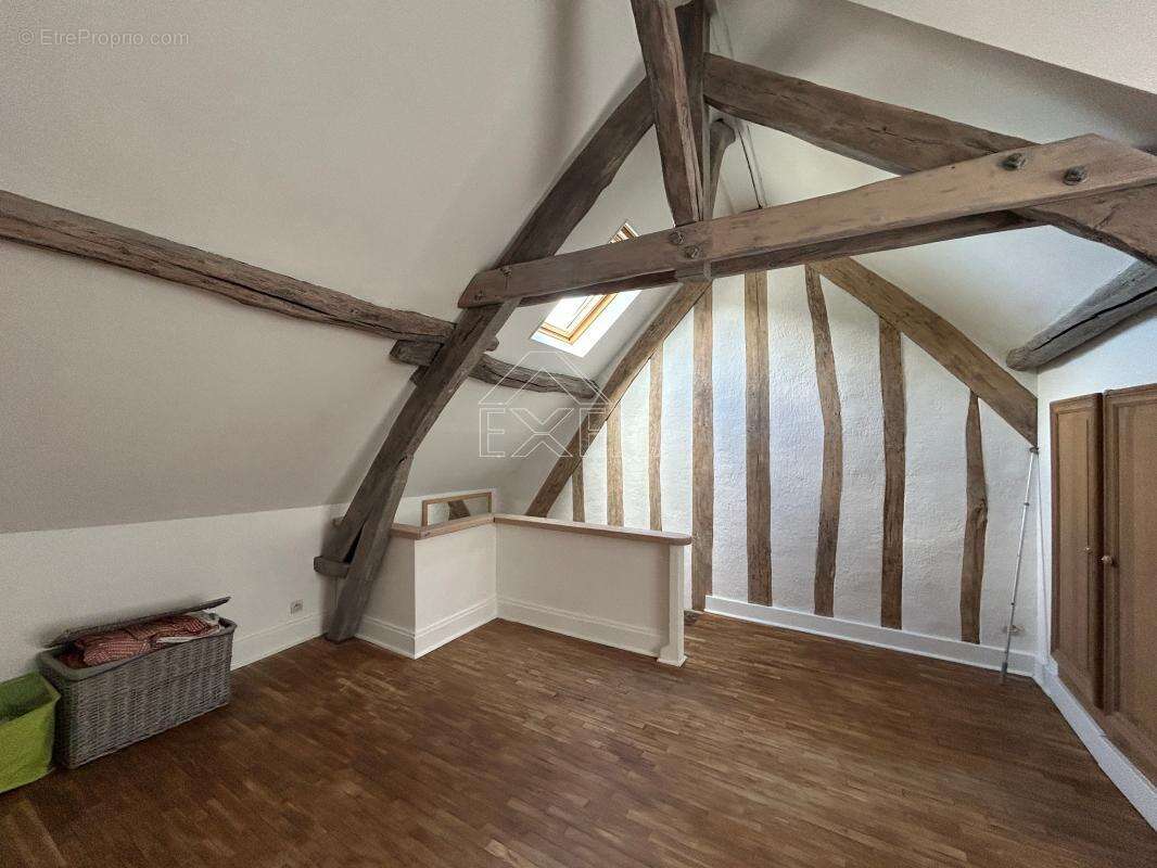 Maison à GOMMECOURT