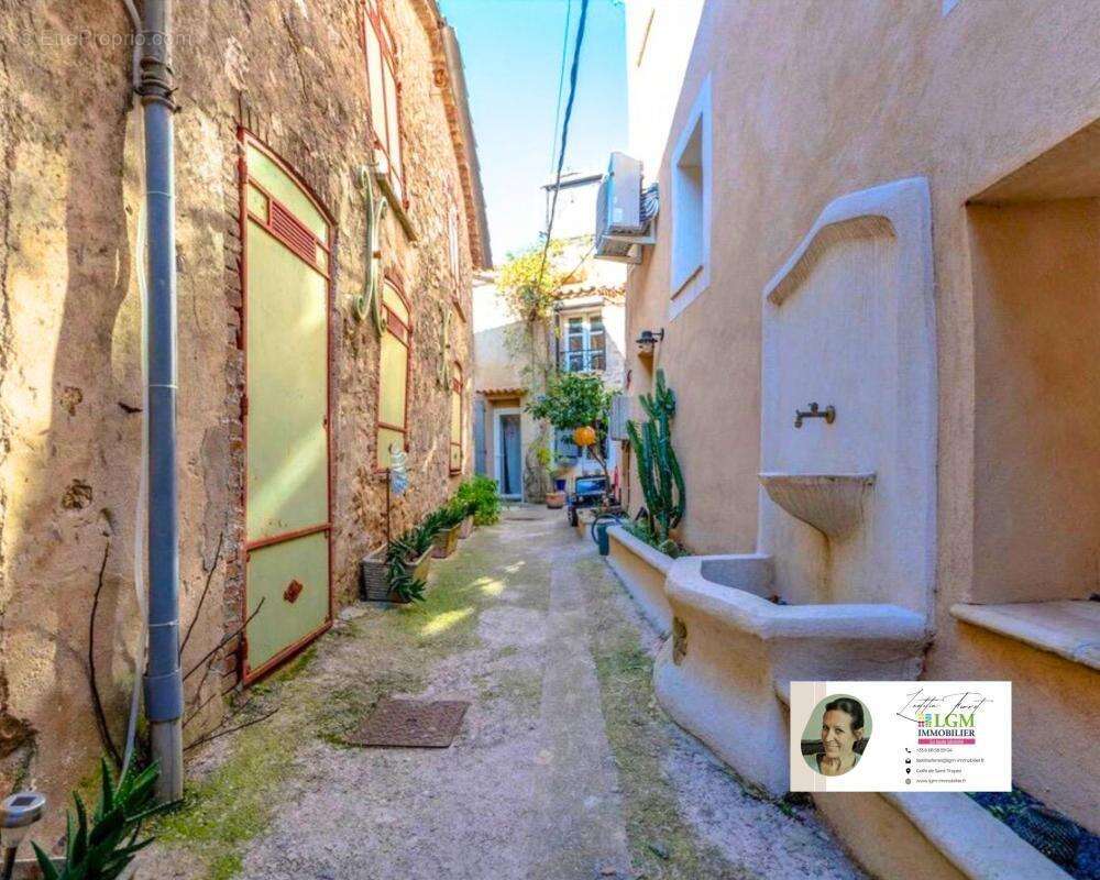 Maison à PLAN-DE-LA-TOUR