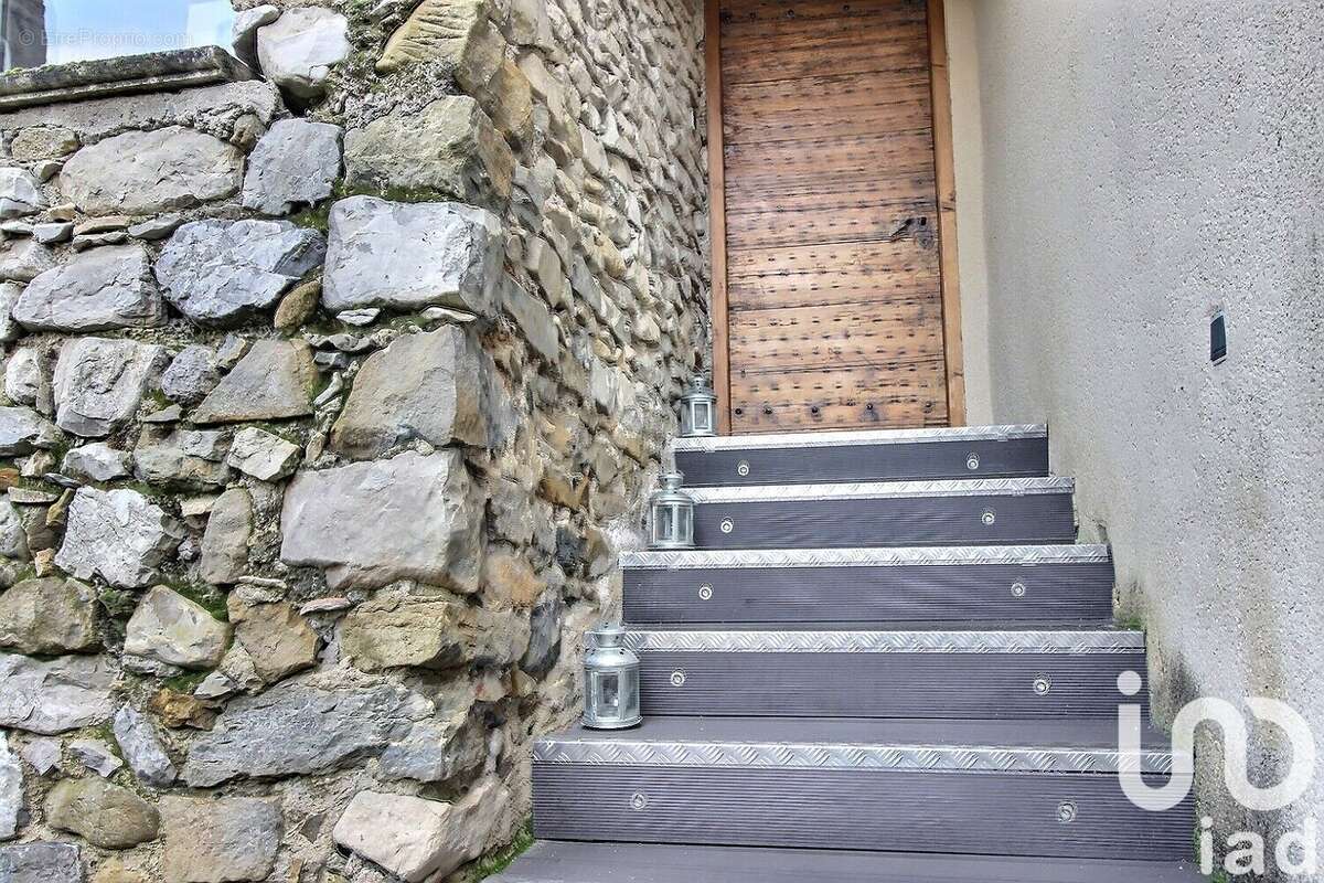 Maison 132 m² à Savoillan  - photo 7