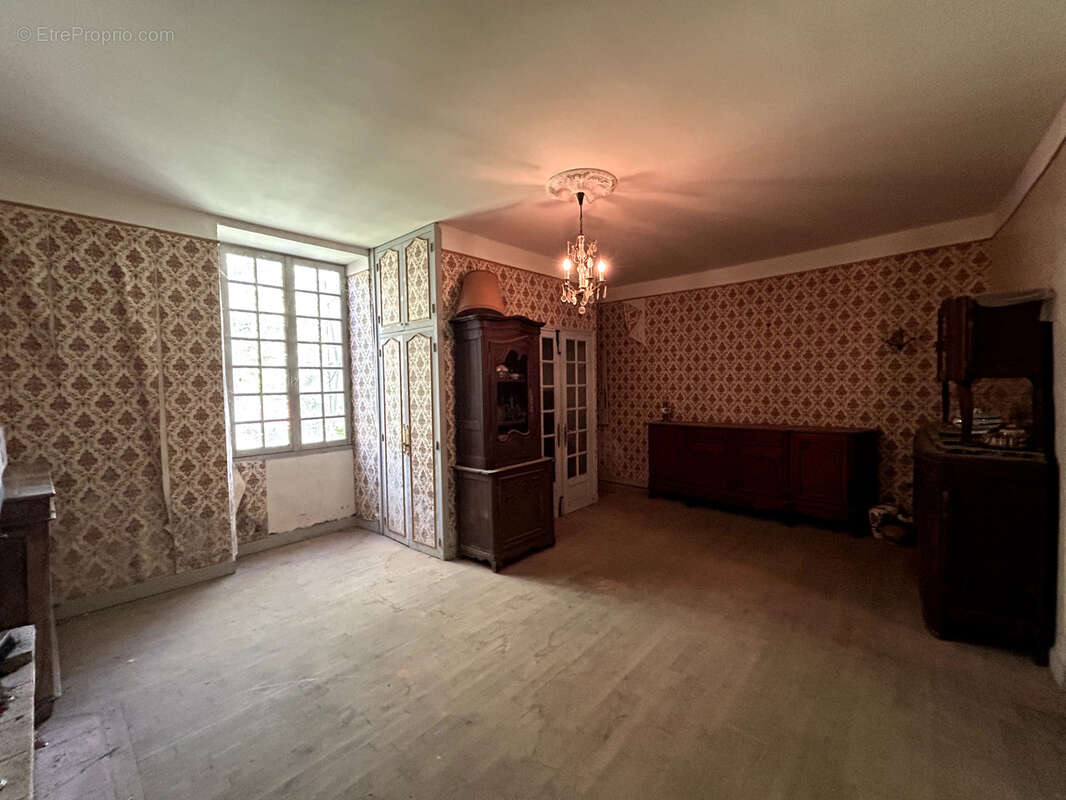 Maison à SAINT-SOZY