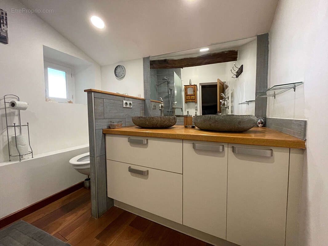 Maison à SAUVETERRE-DE-GUYENNE