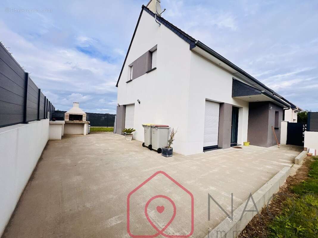 Maison à MINIAC-MORVAN