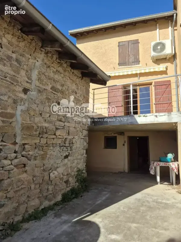 Charmante maison de village avec terrasse, terrain et dépendances - photo 3