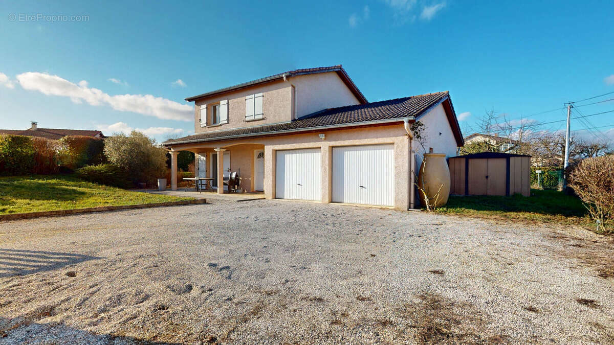 Maison à BELLEVILLE
