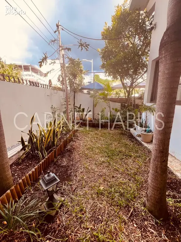 A vendre - villa t5 - 243.71 m2 environ s.totale - saint denis - 930 000 € - photo 20