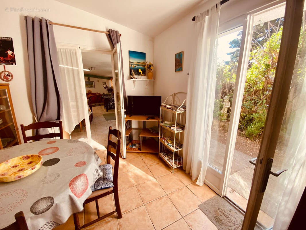 Maison à SAINT-CYPRIEN