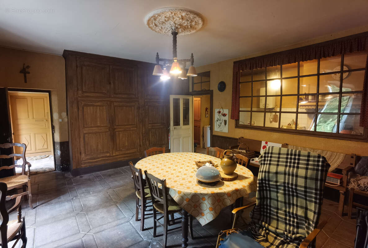 Maison à BAGNOLS-LES-BAINS