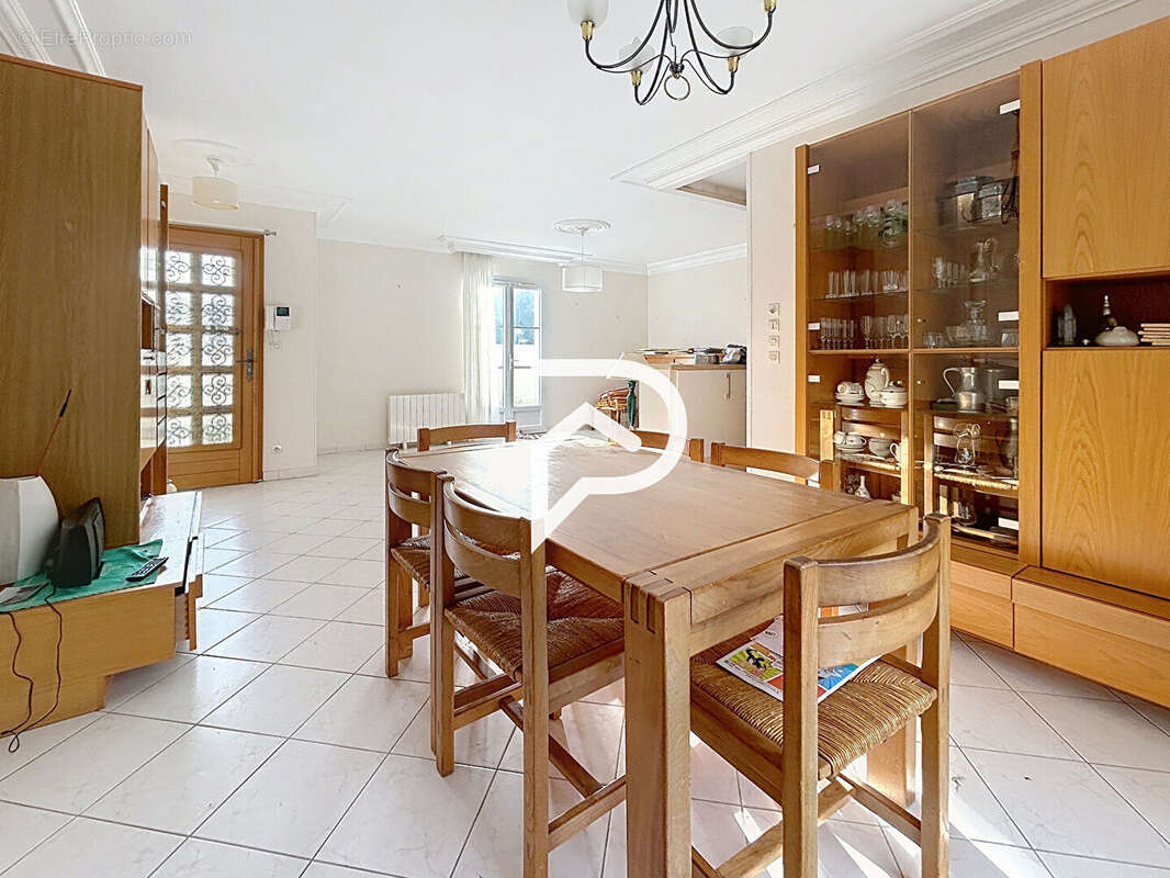 Maison à CHAMBRAY-LES-TOURS