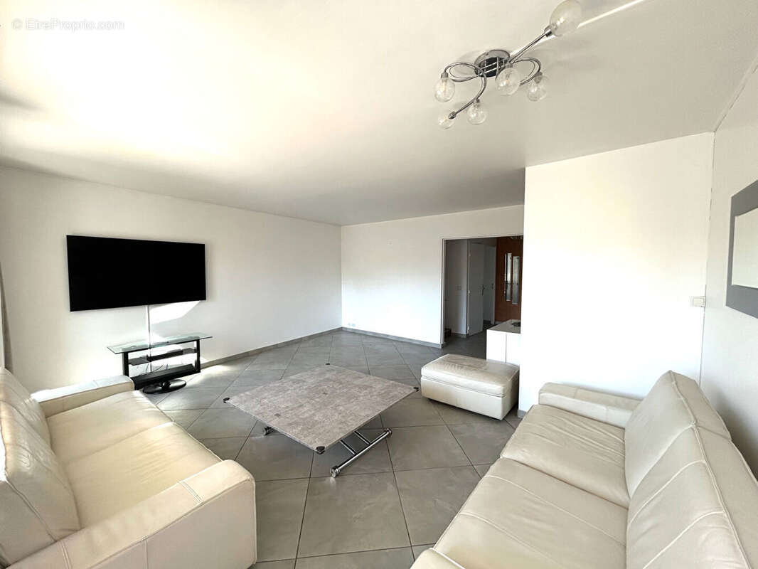 Appartement à L'HAY-LES-ROSES