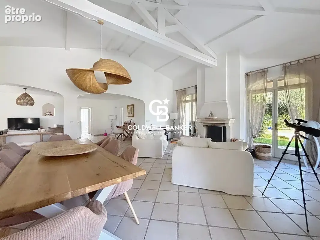 Beauvallon – Élégante villa avec vue sur le Golfe de Saint-Tropez - photo 11
