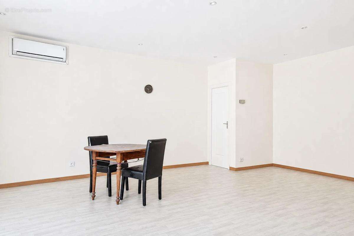 Maison spacieuse 8 pièces rénovée à Montbazens - photo 20