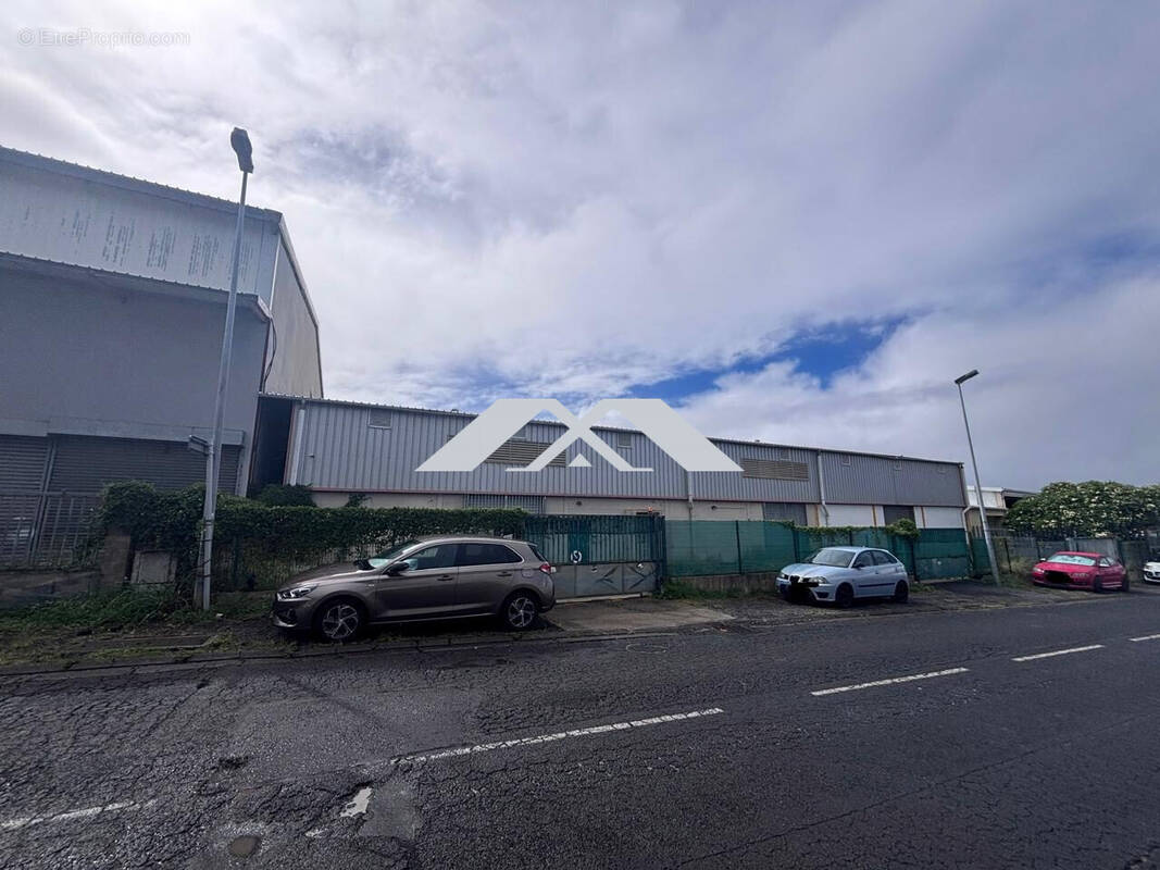 Commerce à SAINT-PIERRE