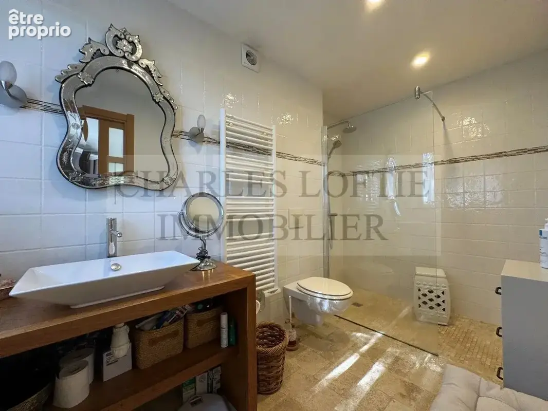 Propriété de caractère au cœur de 17 hectares de nature, avec maison principale, gîtes et piscine - photo 24
