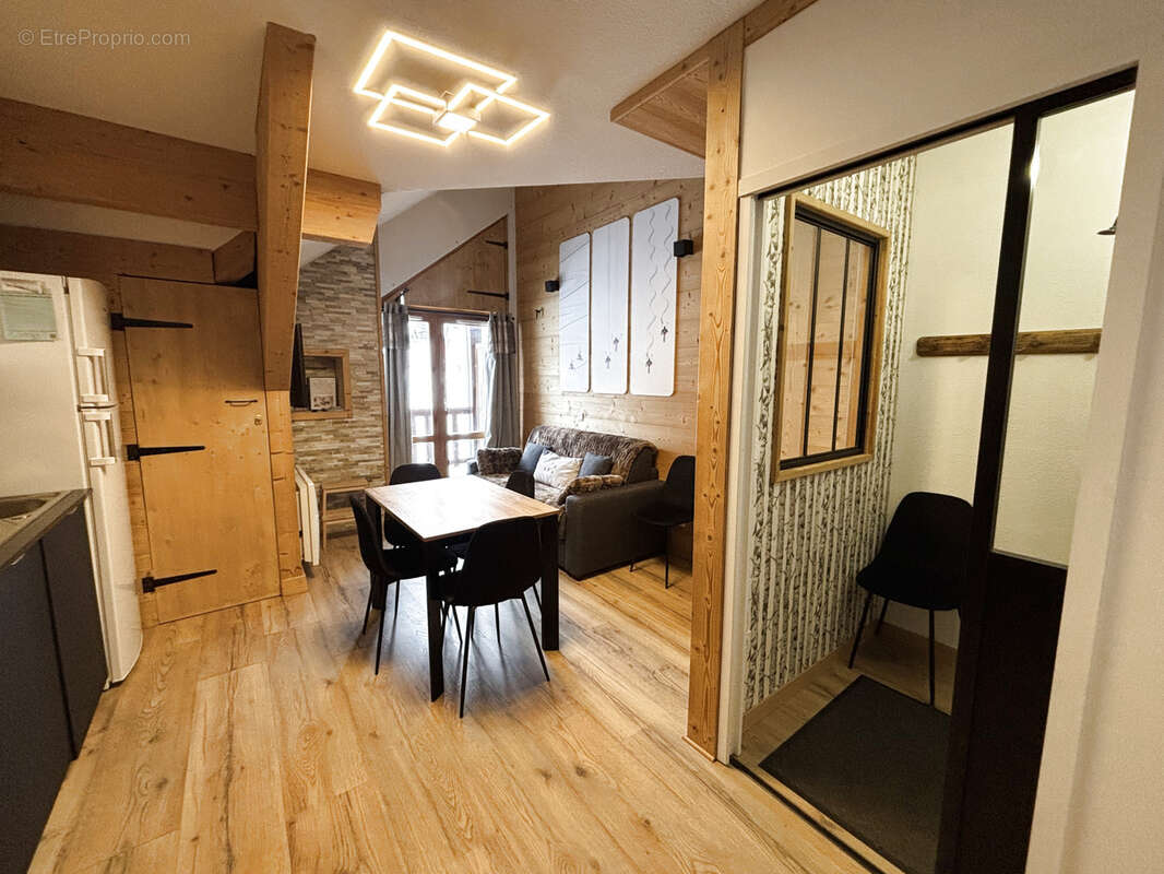 Appartement à SAINT-FRANCOIS-LONGCHAMP