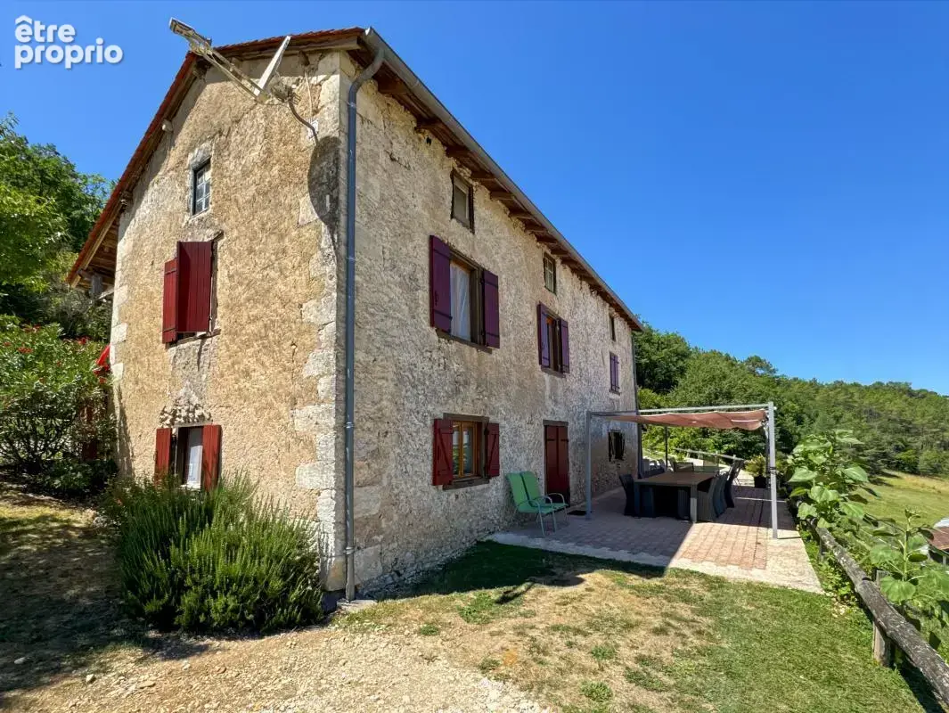 Maison à MONTREM