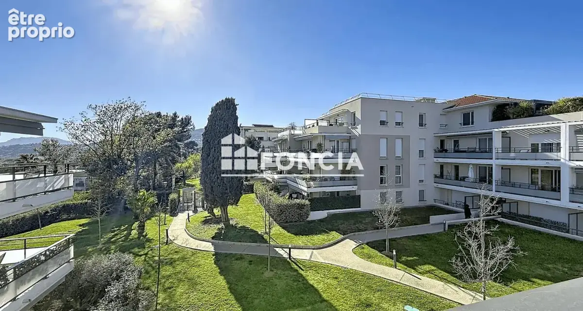 Viager occupé : Cannes dans résidence Récente de 2021 appartement de 3 piéces avec large terrasse - double parking - - photo 6