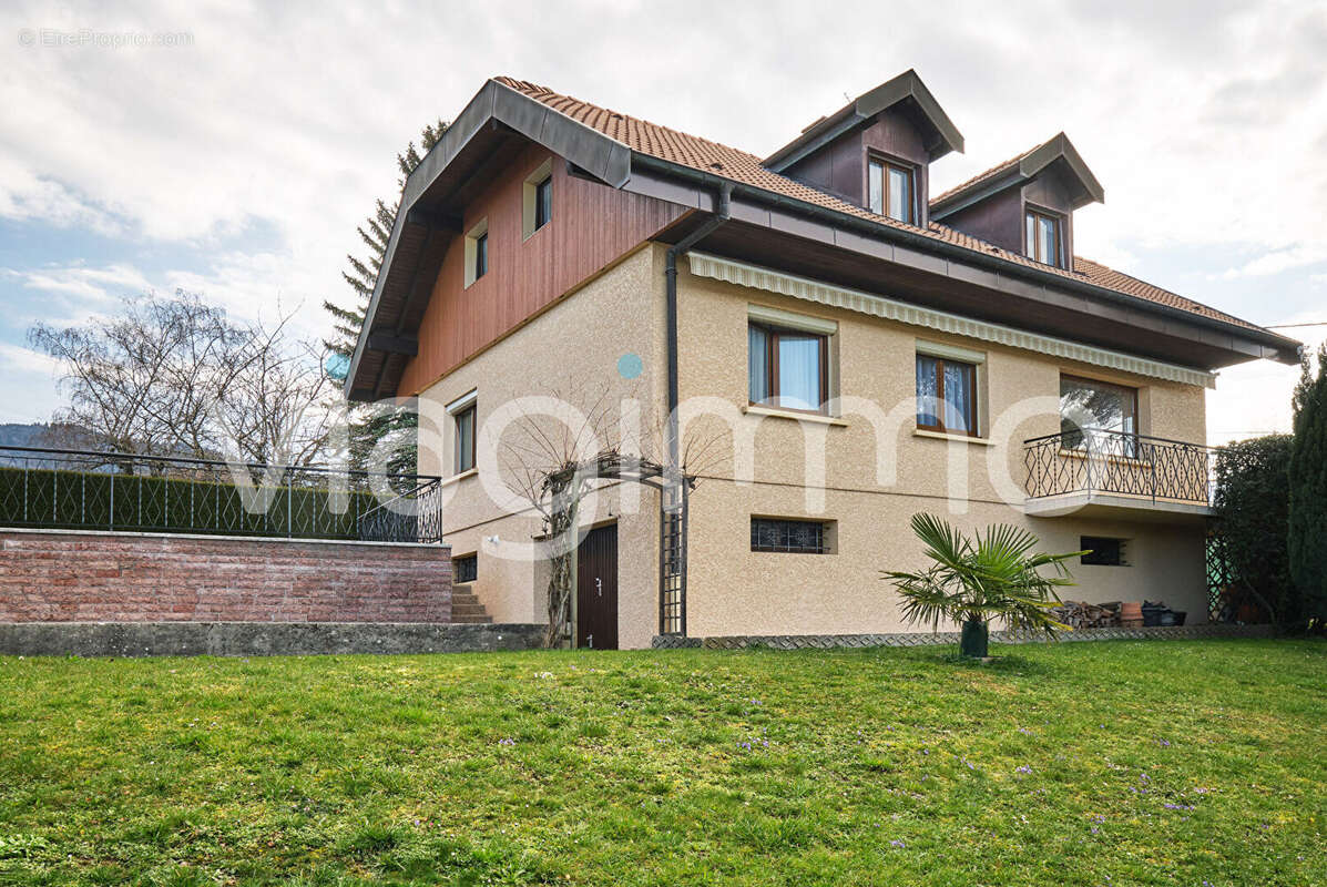 Maison à CRANVES-SALES