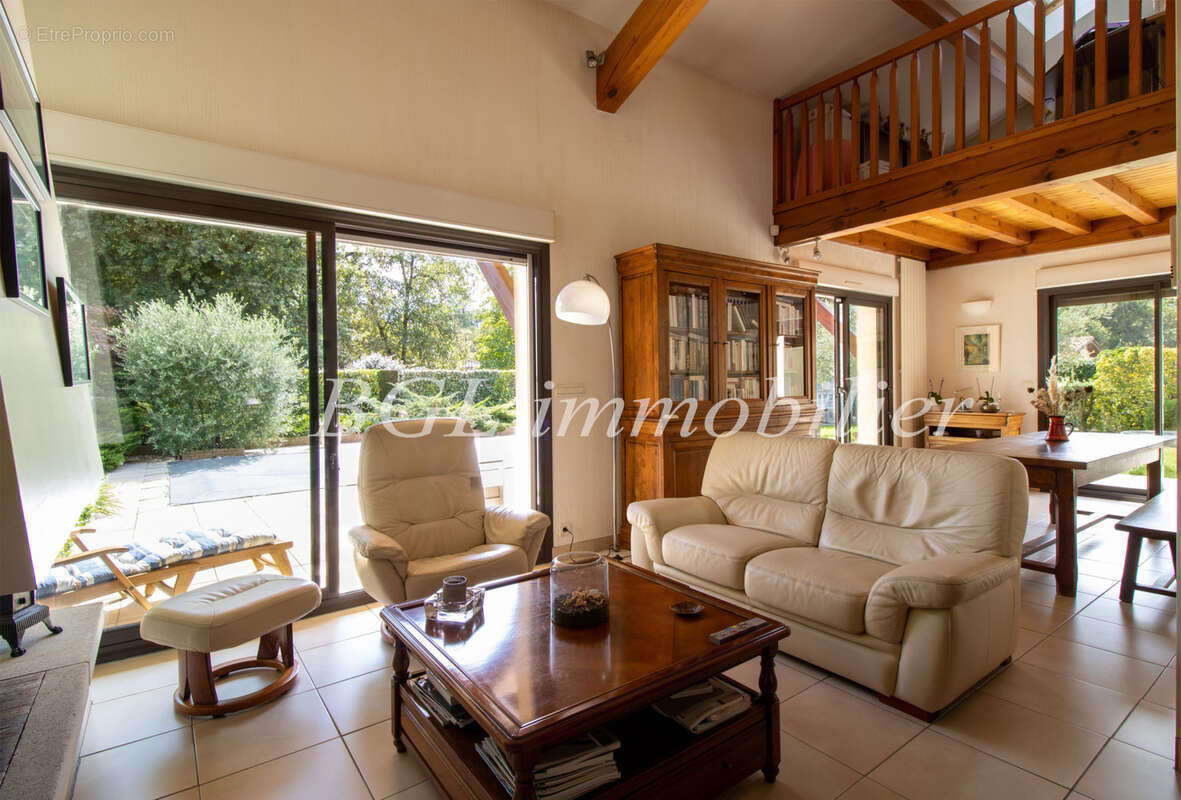 Maison familiale de 200 m2 à La Hume (Gujan-Mestras) - belle situation - photo 5