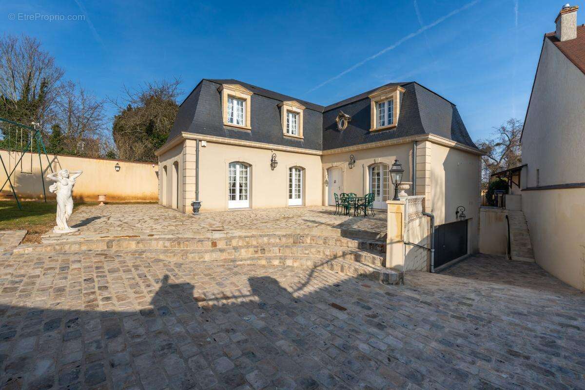 Maison 190 m² à Epinay-Sur-Orge  - photo 17