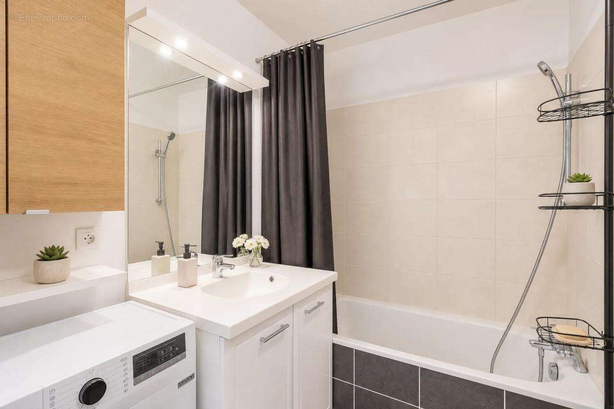 Appartement de 2 pièces de 42 m² à Décines-Charpieu - photo 4