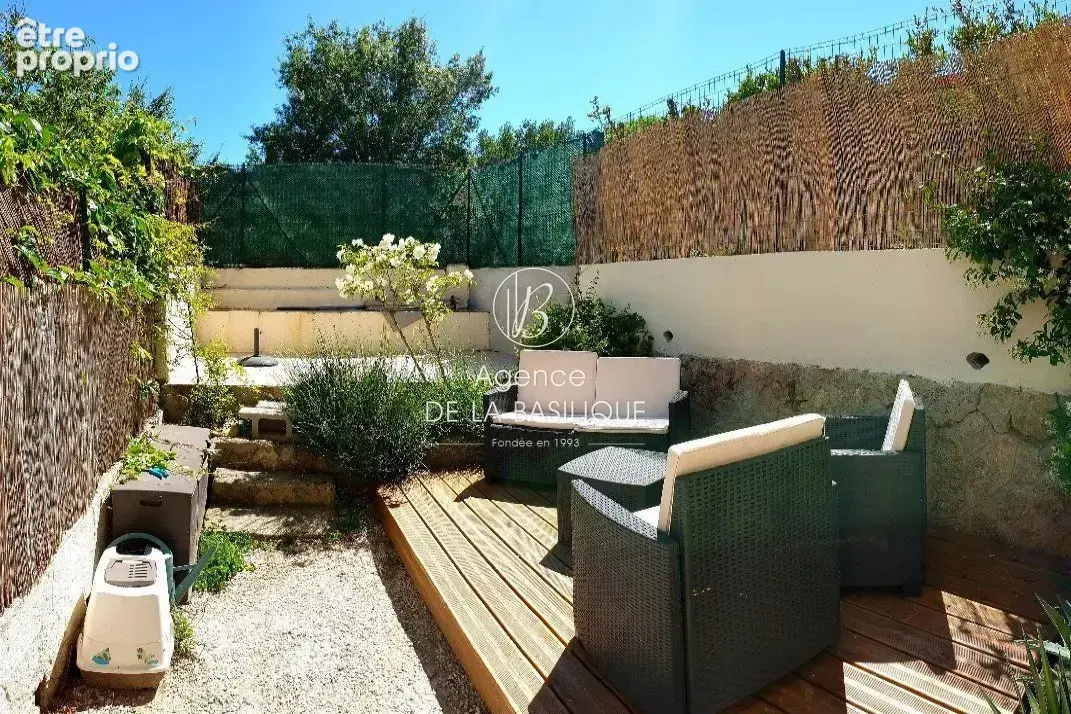 Photo Maison à Saint-Maximin-La-Sainte-Baume au prix de 189 900€