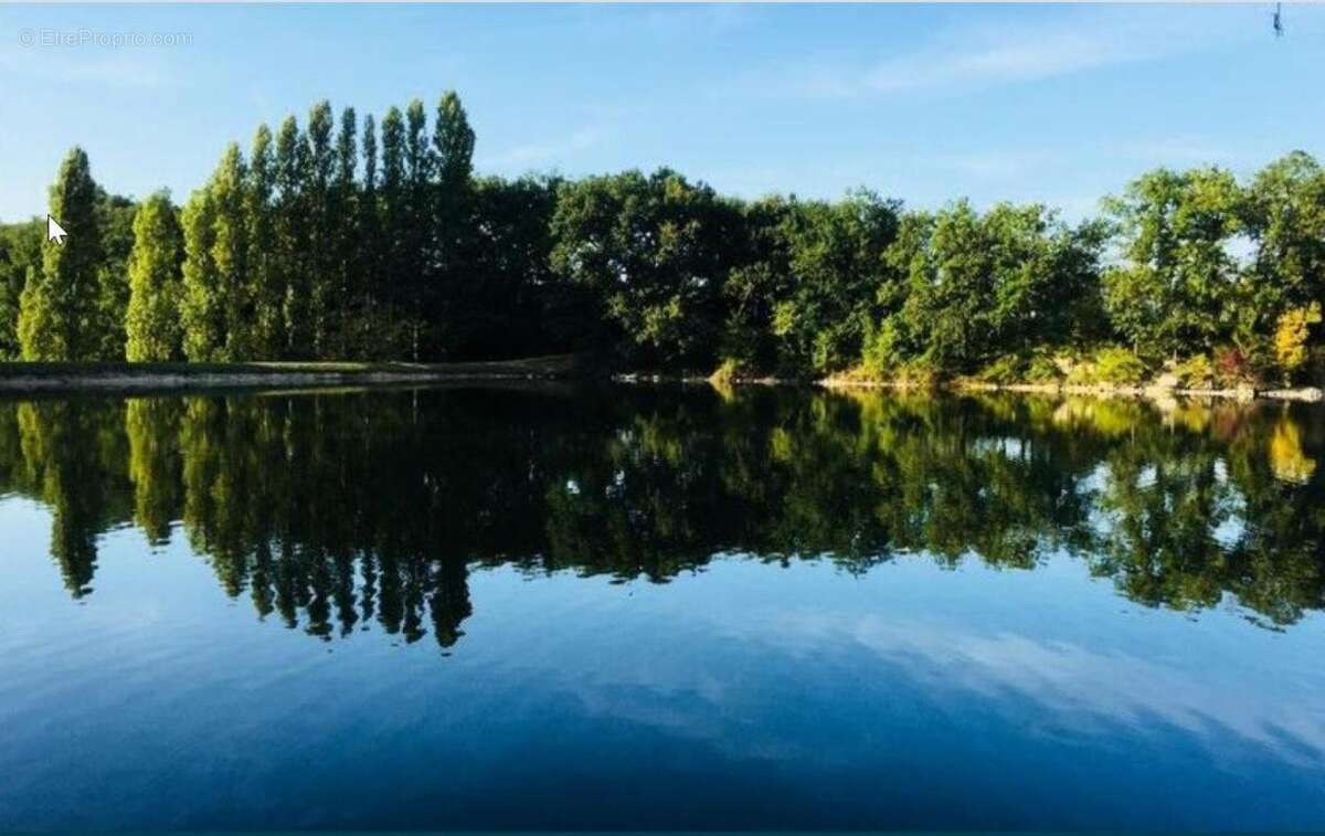T2 clé en main avec jardin privatif & piscine chauffée - photo 15