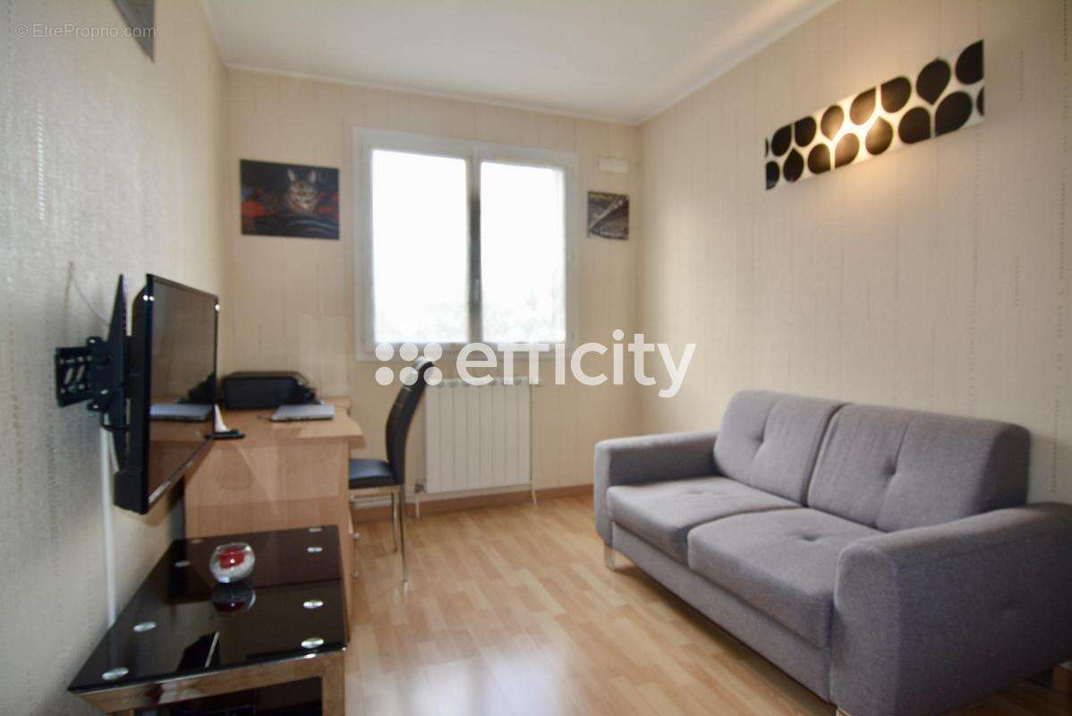 Maison à VILLENEUVE-LE-ROI