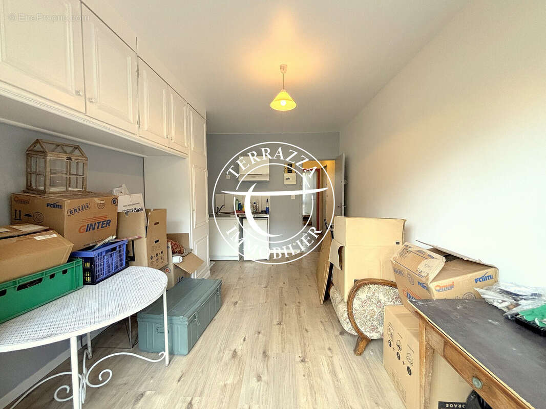 Appartement à LA CELLE-SAINT-CLOUD