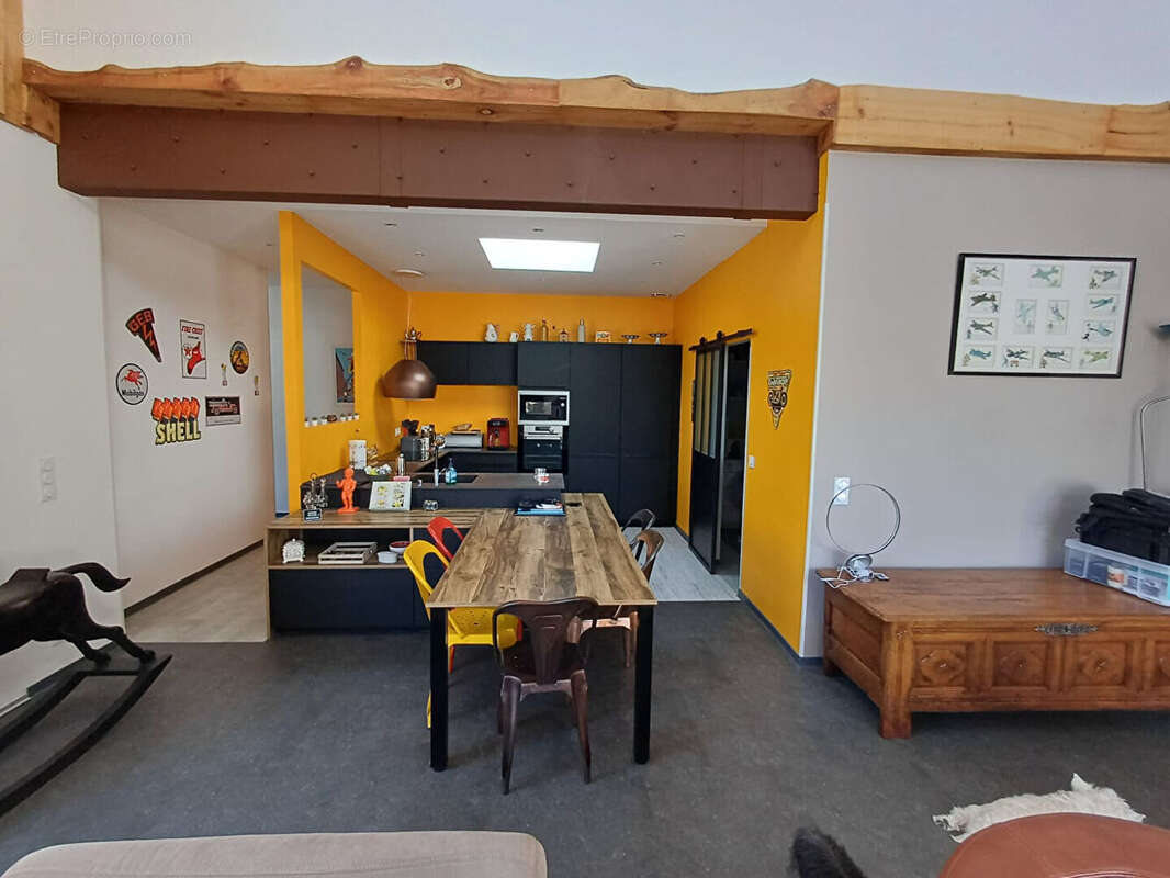 CENTRE VILLE - Maison contemporaine avec garage & piscine - photo 3