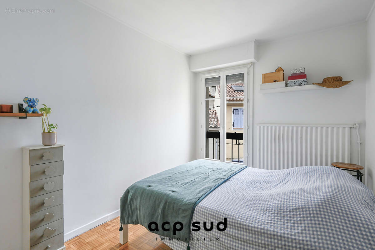 Appartement à MARSEILLE-6E