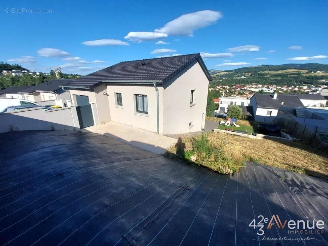 Maison à LA RICAMARIE