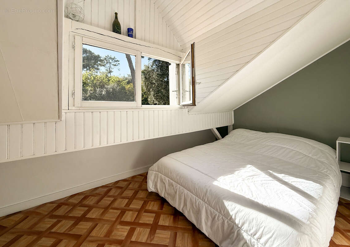 Maison à MESCHERS-SUR-GIRONDE