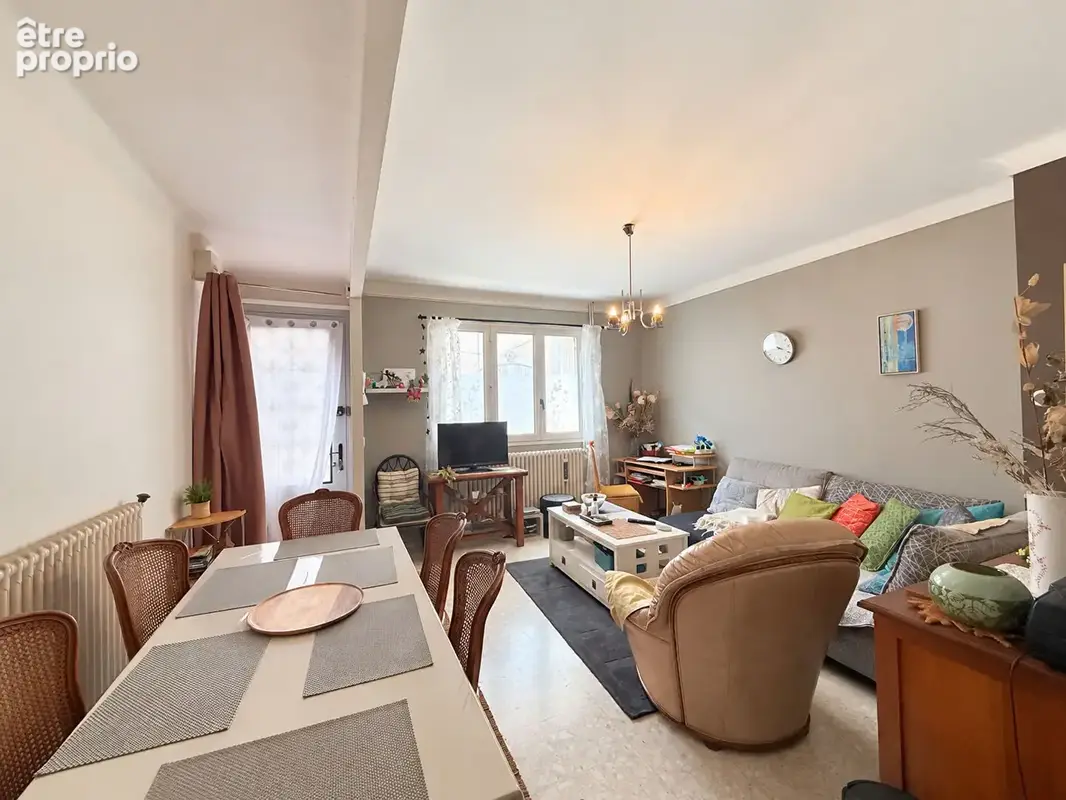 Maison de ville avec cour proche des commodités à Villeneuve/Lot - photo 3