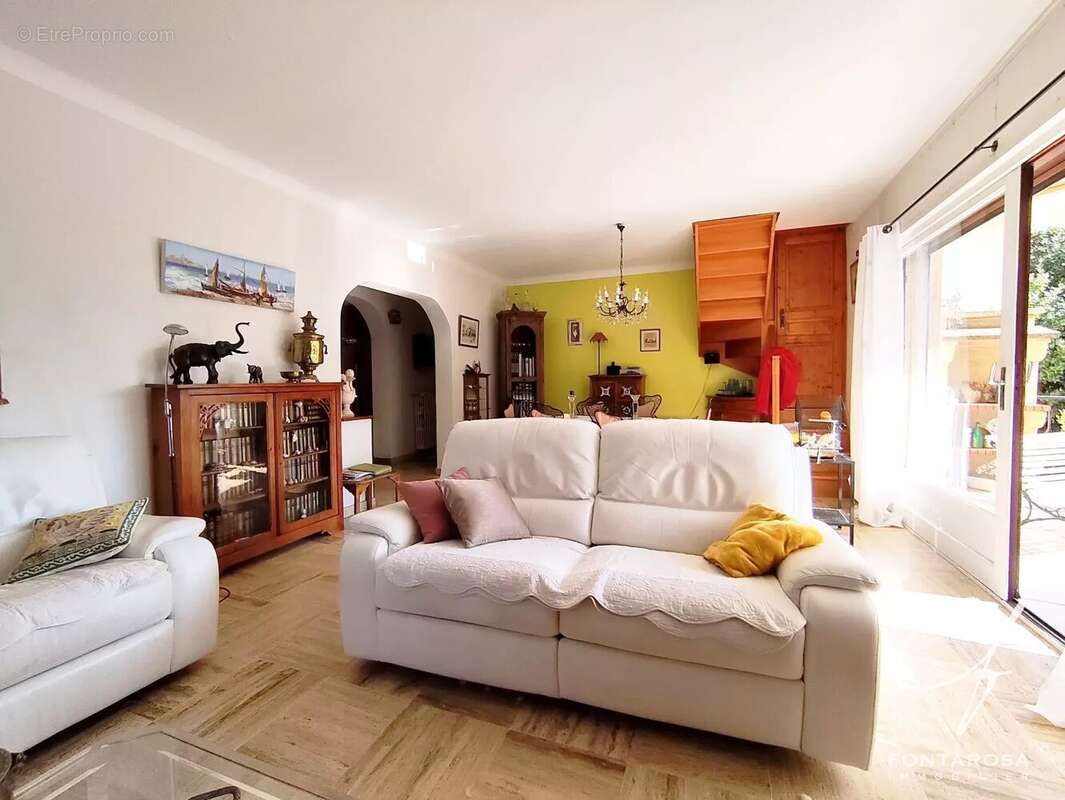 Maison à SAINT-RAPHAEL