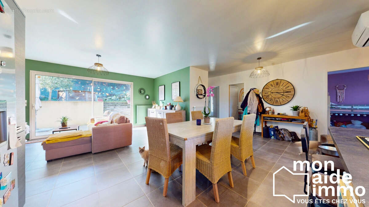 Maison à FARGUES-SAINT-HILAIRE