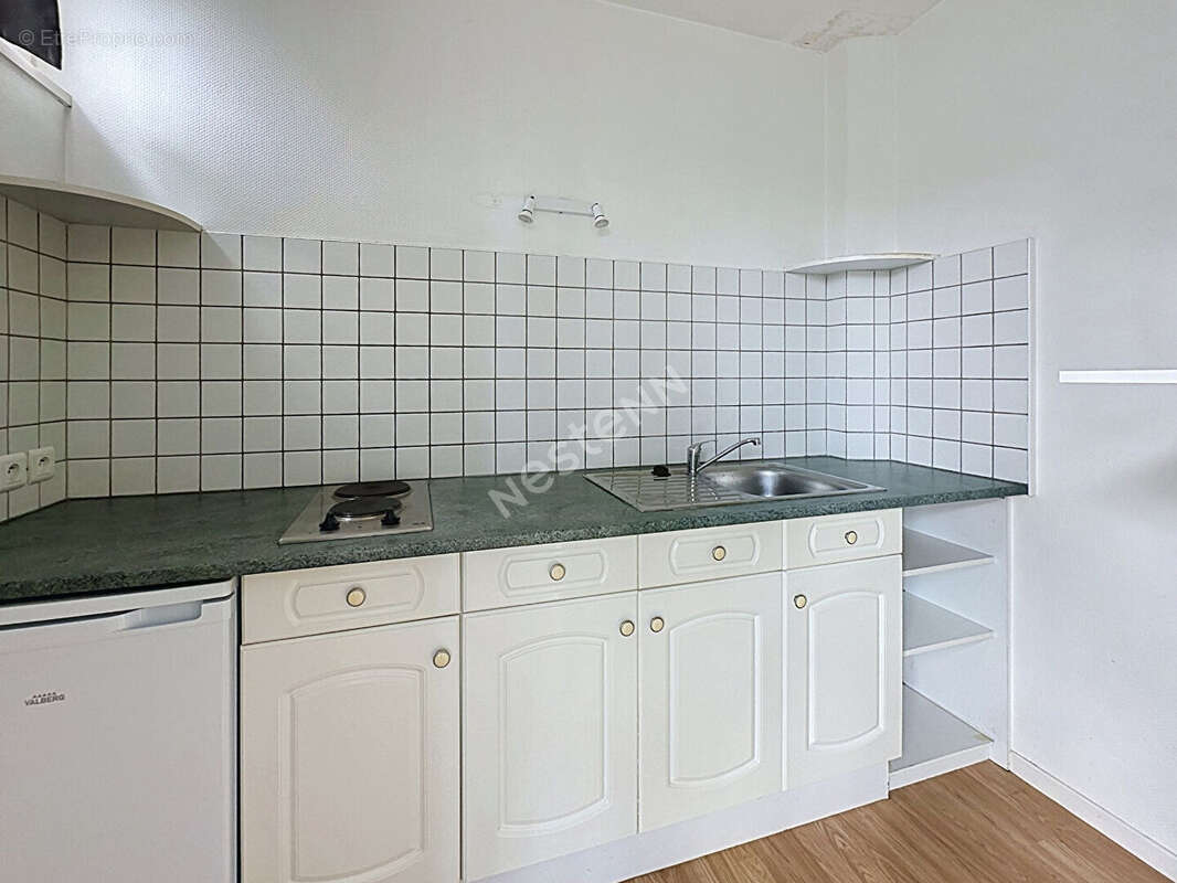 Nantes Tortière - Bords de l'Erdre studio de 29m2 avec  balcon, stationnement, cave - photo 3