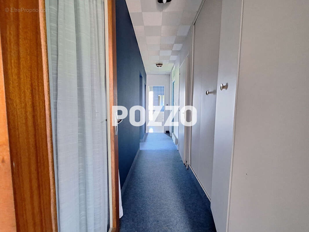 Maison à SAINT-JEAN-DES-CHAMPS