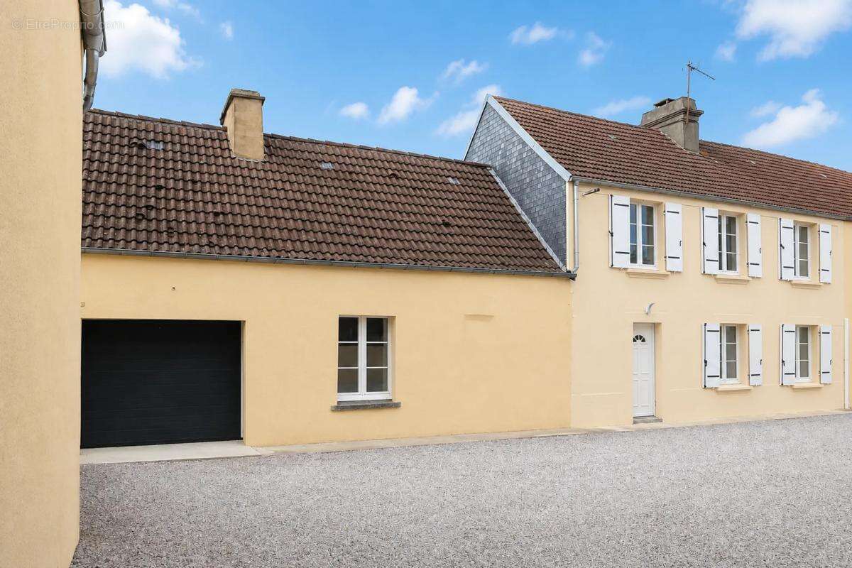 Maison de 6 pièces de 141 m² à Tollevast - photo 8