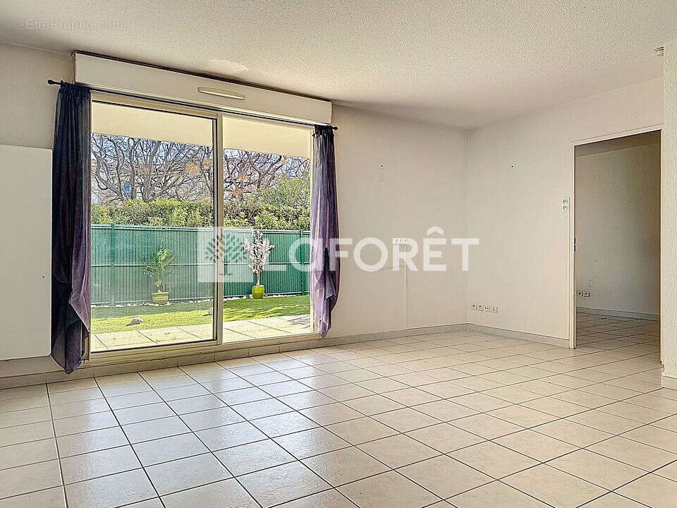 Appartement à MARSEILLE-8E