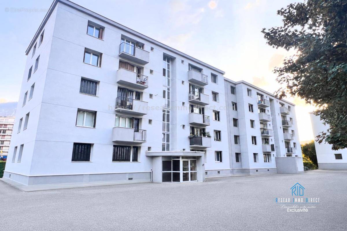 Appartement à SAINT-EGREVE