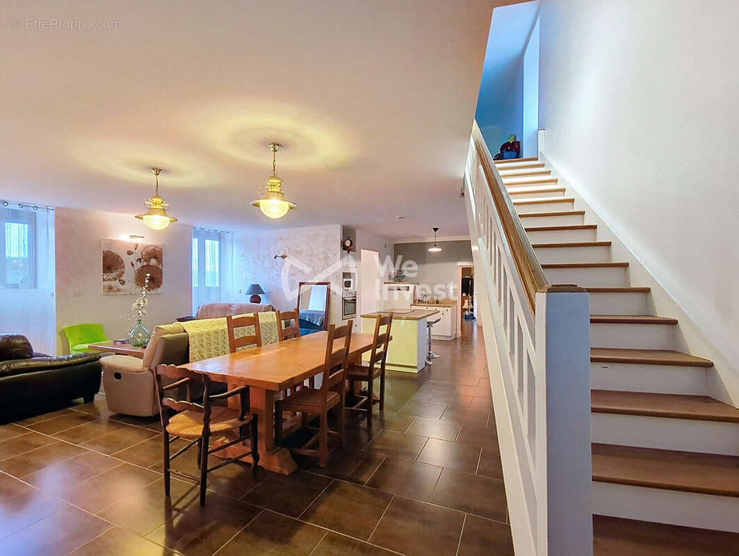 Maison 235 m² à Severac-Le-Chateau  - photo 3