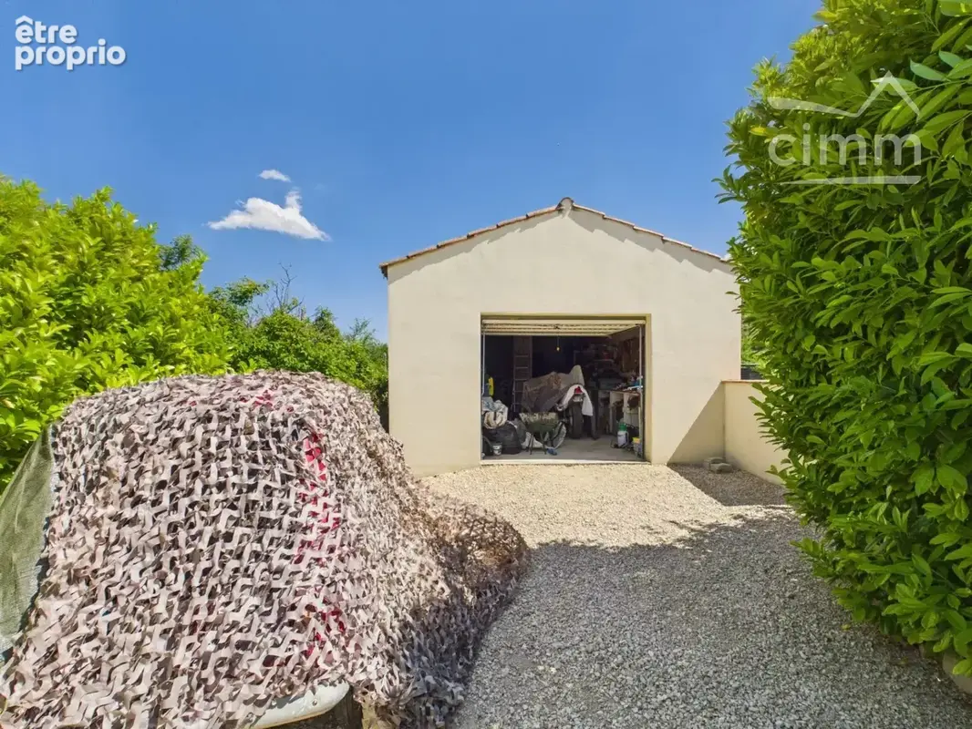 Sud Ardèche: double villa de standing avec garage sur terrain plat - photo 18