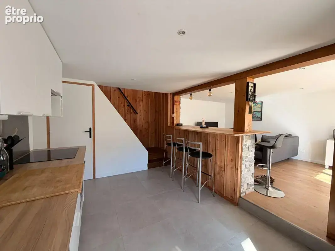 Maison 4 pièces Salles 84 m² - 3 chambres 1 bureau - garage centre-ville - photo 7