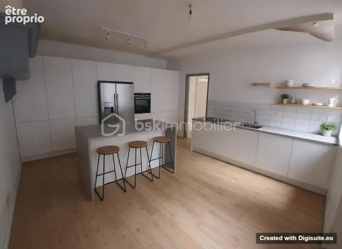 Centre ville vesoul,  grand appartement t3 de 85m2, avec une  entree independante - photo 2