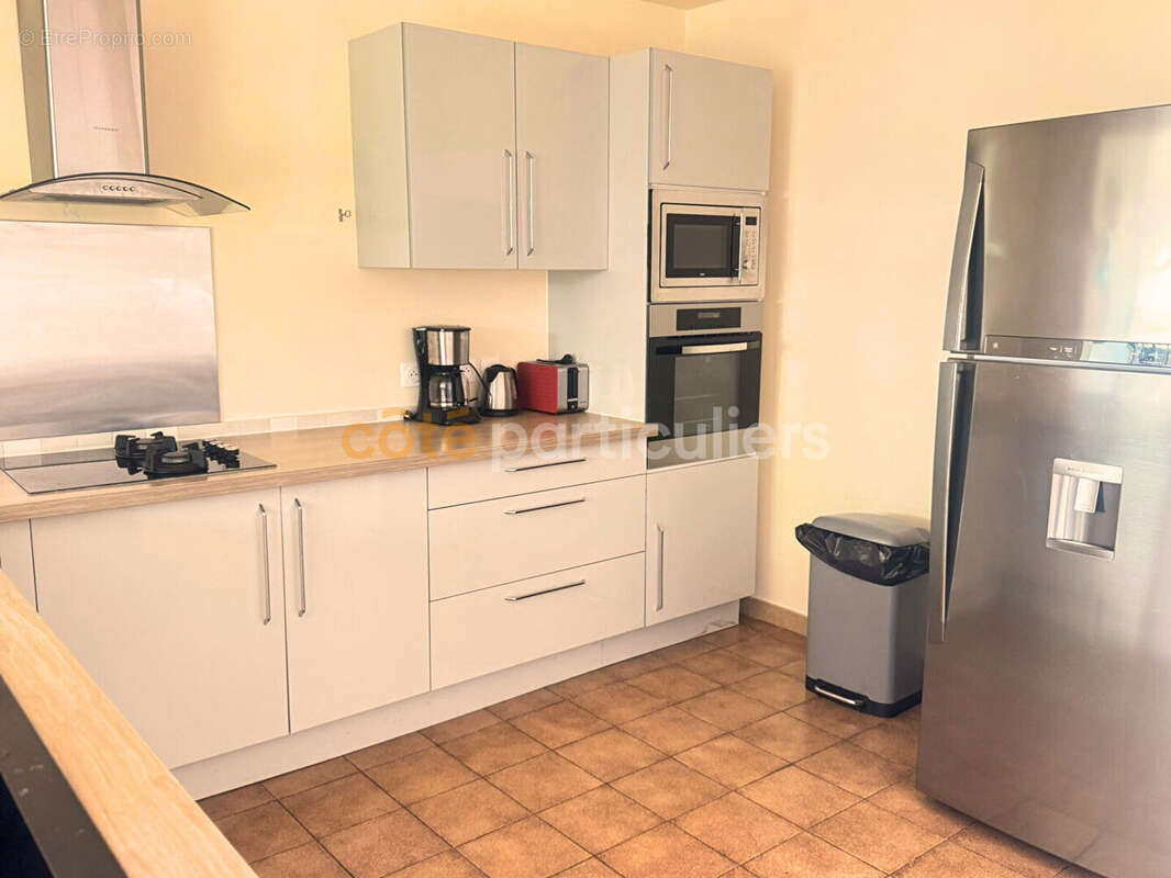 Maison à BAIE-MAHAULT