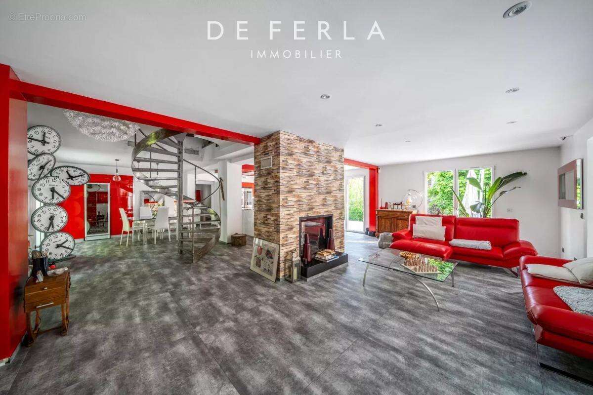 Maison à LE PERREUX-SUR-MARNE