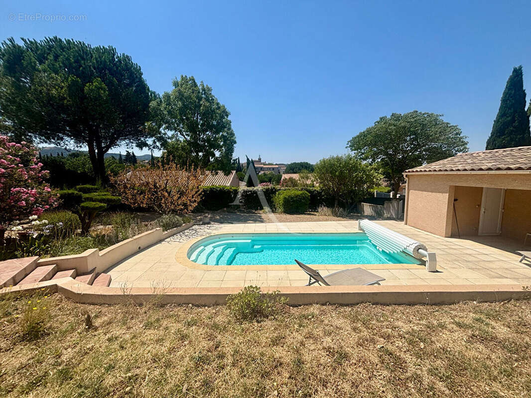 PALAJA ? Maison de plain-pied avec piscine, jardin et vue dégagée sur le clocher - photo 9