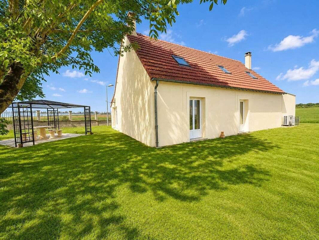 Maison à LA FERTE-SOUS-JOUARRE