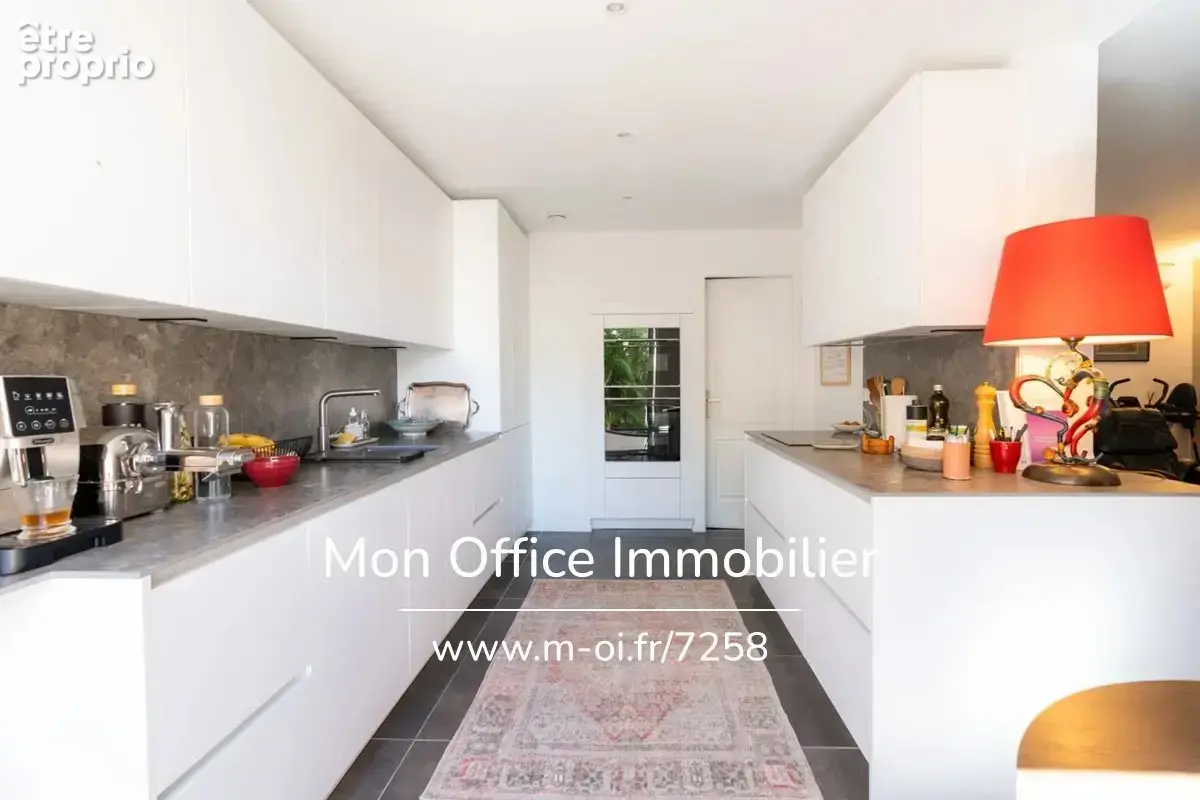 Référence : 7258-NGU - Maison 4 pièces - jardin - Commerces & Ecoles à pied - Calme - photo 12